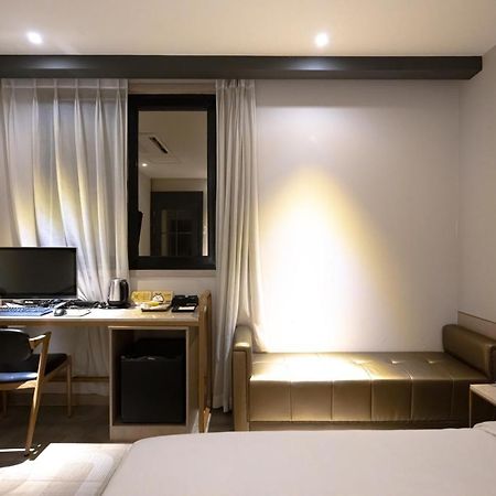 Hound Hotel Seomyeon-Beomcheon Busan Eksteriør bilde