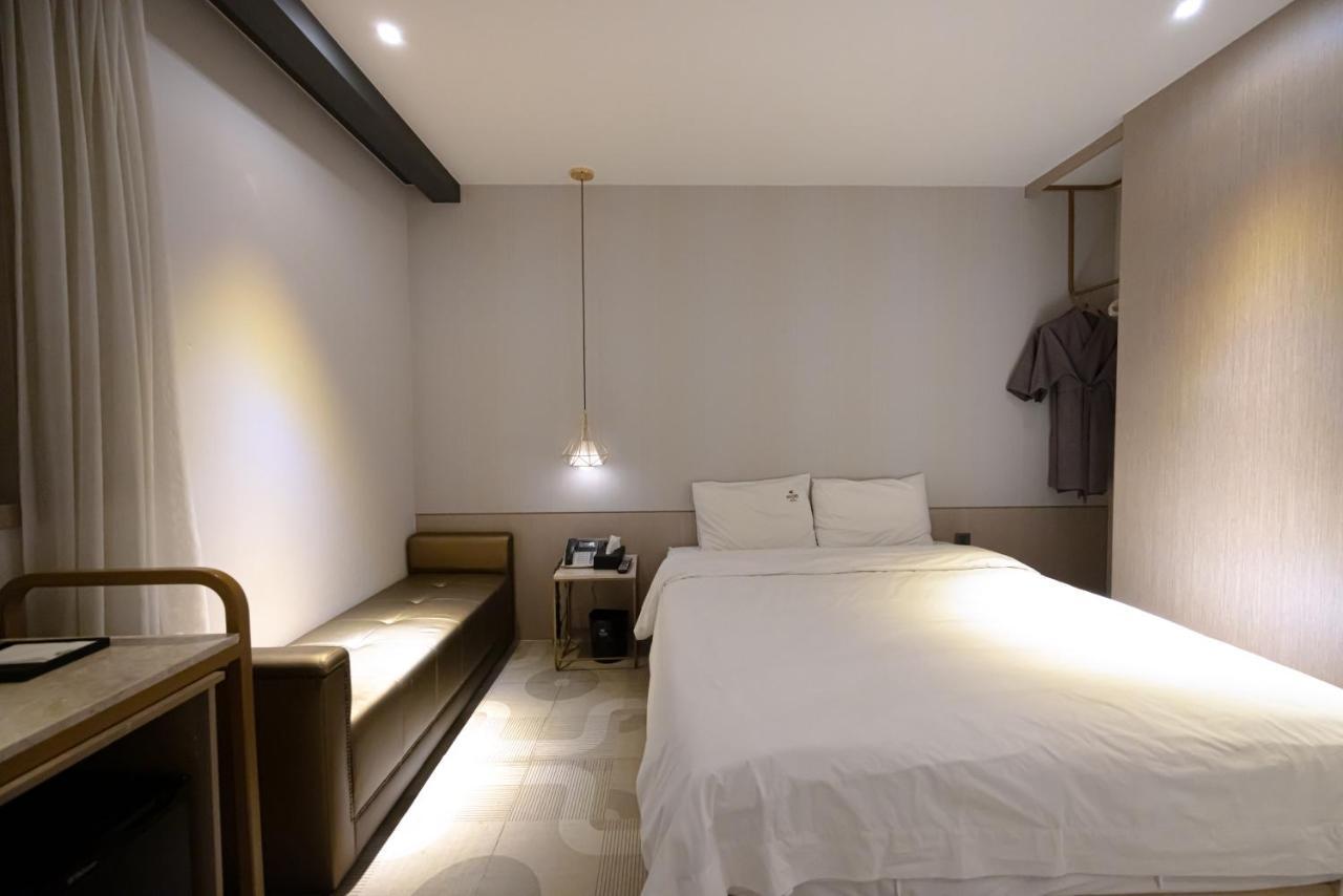 Hound Hotel Seomyeon-Beomcheon Busan Eksteriør bilde
