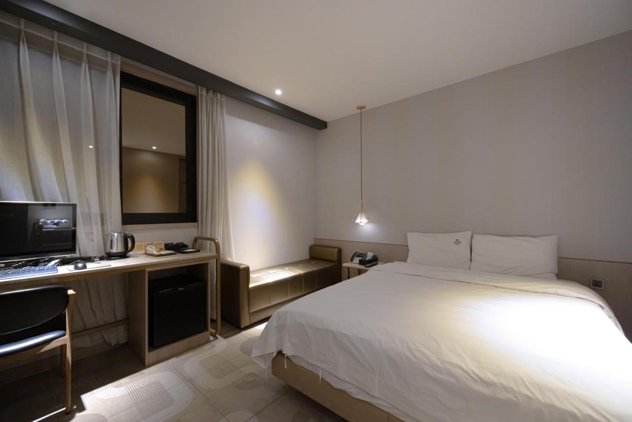 Hound Hotel Seomyeon-Beomcheon Busan Eksteriør bilde