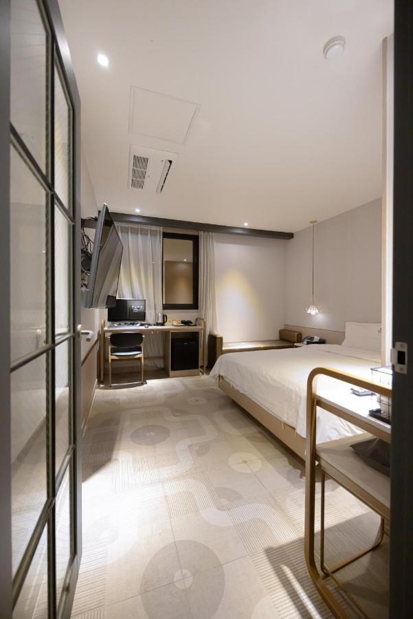 Hound Hotel Seomyeon-Beomcheon Busan Eksteriør bilde