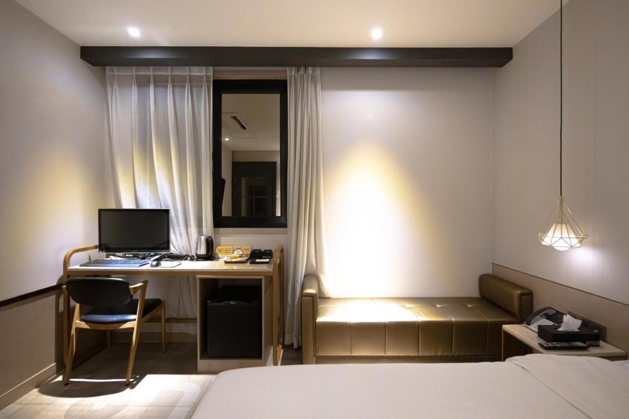 Hound Hotel Seomyeon-Beomcheon Busan Eksteriør bilde
